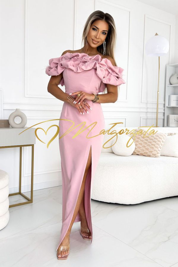 Cloe - sukienka z dekoltem hiszpanki z piórami różowa
