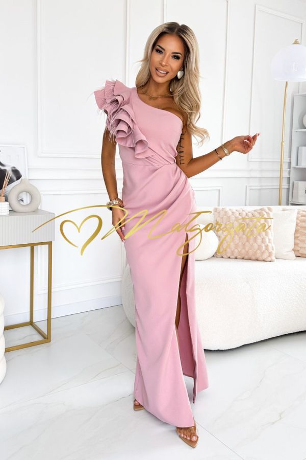 Różowa sukienka maxi na jedno ramię z piórami - Missy