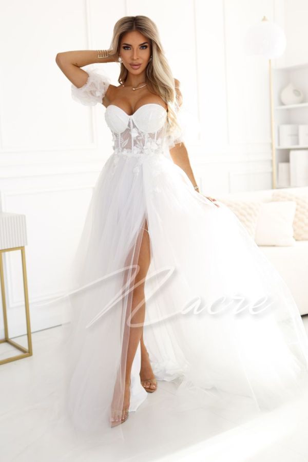 Princess cut wedding dress with buff sleeves - Chiara