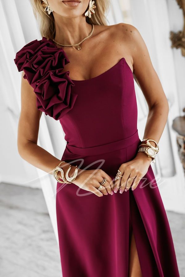 Maroon flared dress with corset and flowers - Kimberly