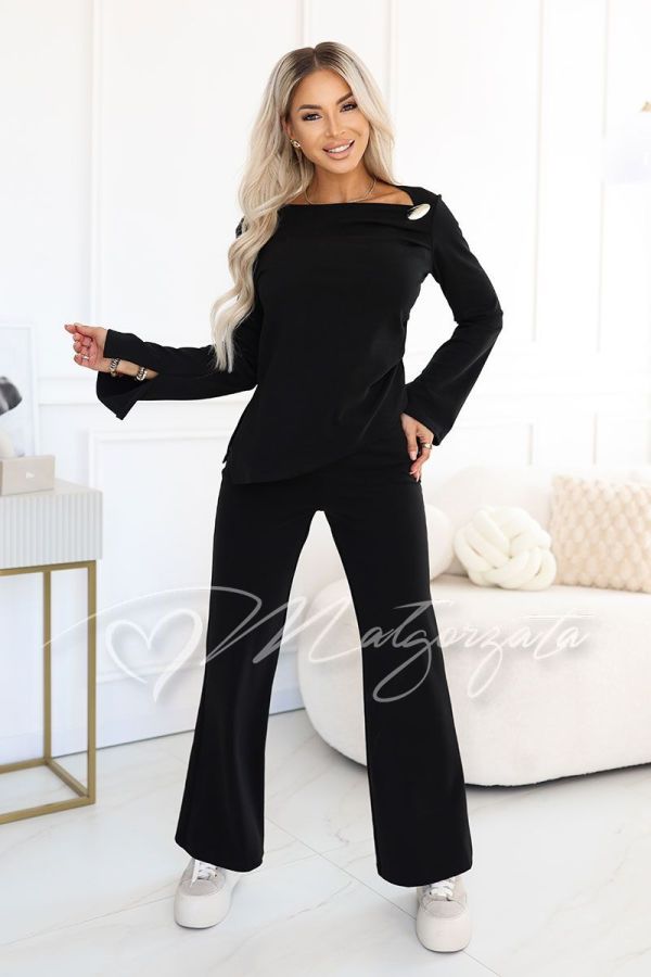 An elegant black outfit comprising wide-leg trousers and an asymmetrical top – Elisa