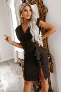 Czekoladowa sukienka przed kolano z dekoltem V i falbaną – Estelle