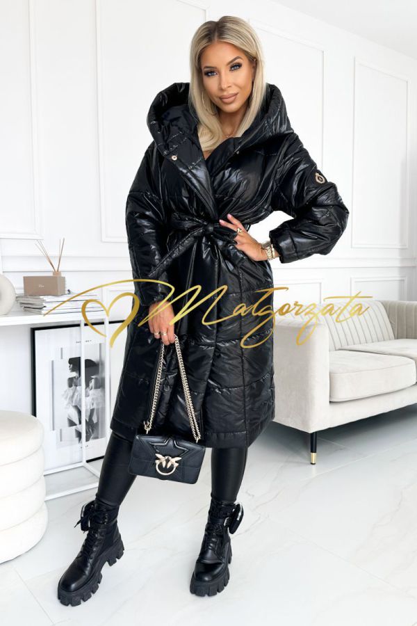 Monika - pikowany płaszcz zimowy damski z kapturem czarny